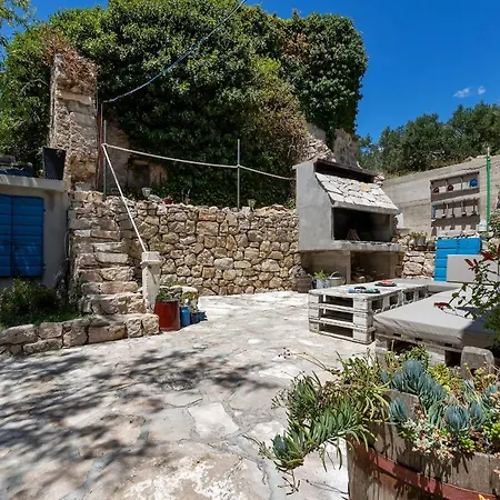 Olive Garden-pool, Privacy&beach Parking *