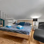 Olive Garden-pool, Privacy & Parking 펜션 마카르스카