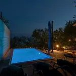 펜션 Olive Garden-pool, Privacy & Parking