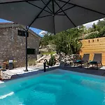 펜션 Olive Garden-pool, Privacy & Parking *