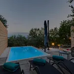 펜션 Olive Garden-pool, Privacy & Parking *