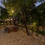 펜션 Olive Garden-pool, Privacy & Parking *