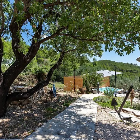 Olive Garden-pool, Privacy & Parking Semesterbostad Makarska