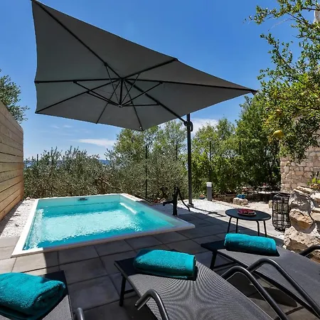 Olive Garden-pool, Privacy&beach Parking