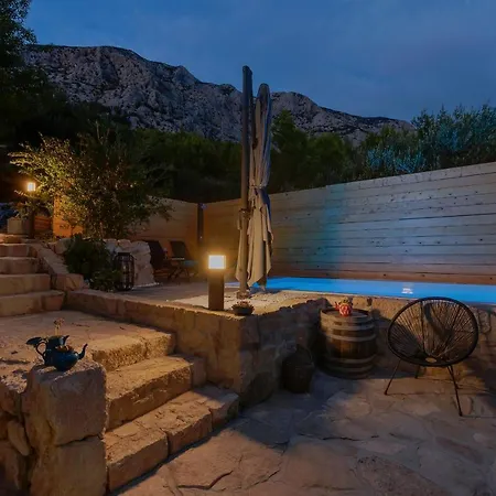 Olive Garden-pool, Privacy&beach Parking *