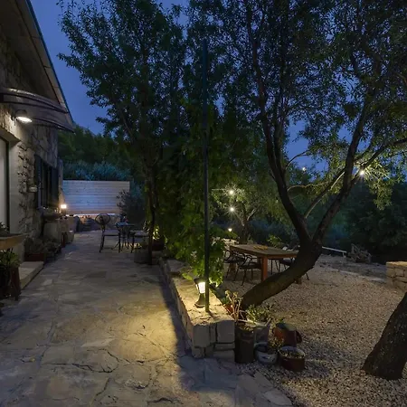 Olive Garden-pool, Privacy&beach Parking *