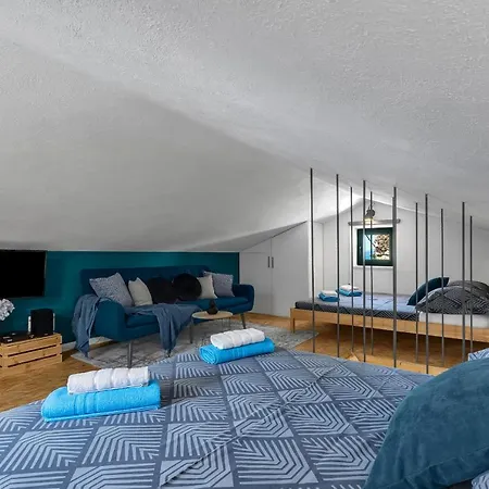 Olive Garden-pool, Privacy&beach Parking Makarska