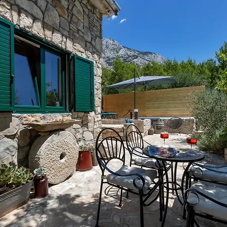 Olive Garden-pool, Privacy&beach Parking *