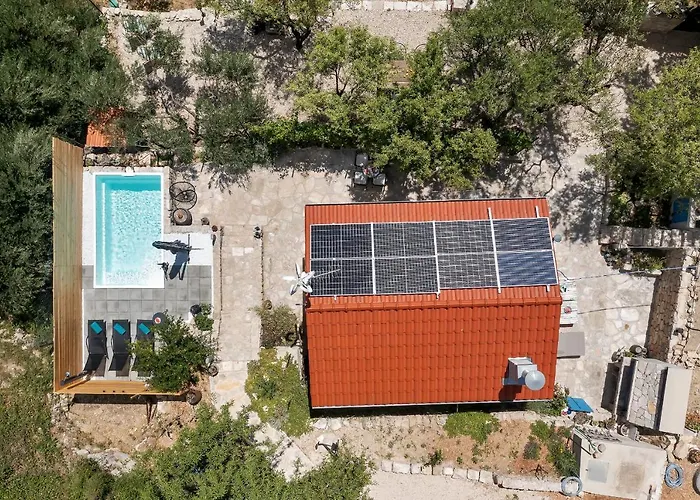 بيت للعطل Olive Garden-pool, Privacy & Parking *