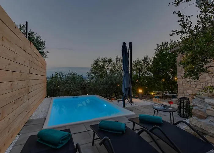 بيت للعطل Olive Garden-pool, Privacy & Parking *