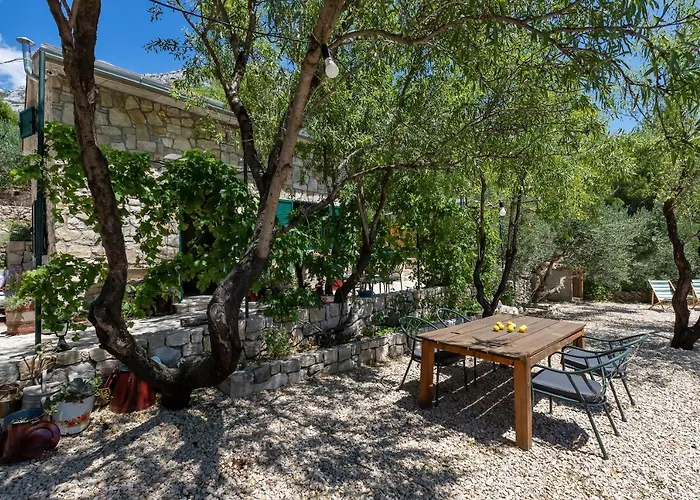 بيت للعطل Olive Garden-pool, Privacy & Parking ماكارسكا
