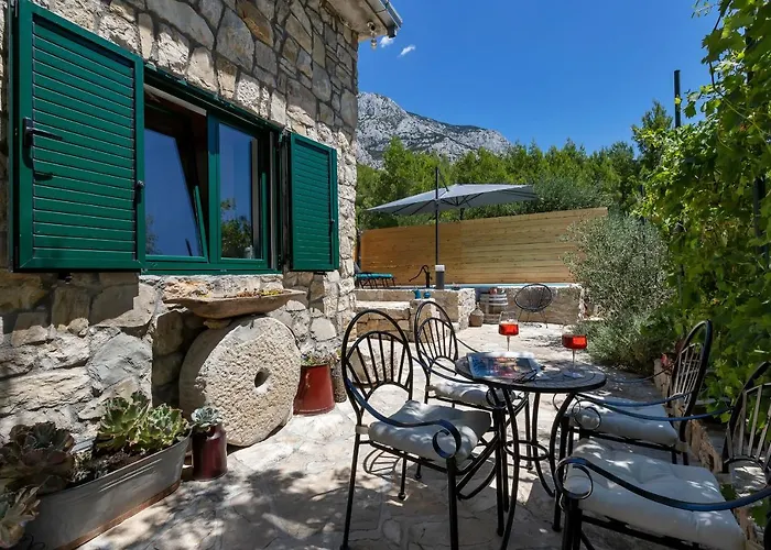 Olive Garden-pool, Privacy & Parking *